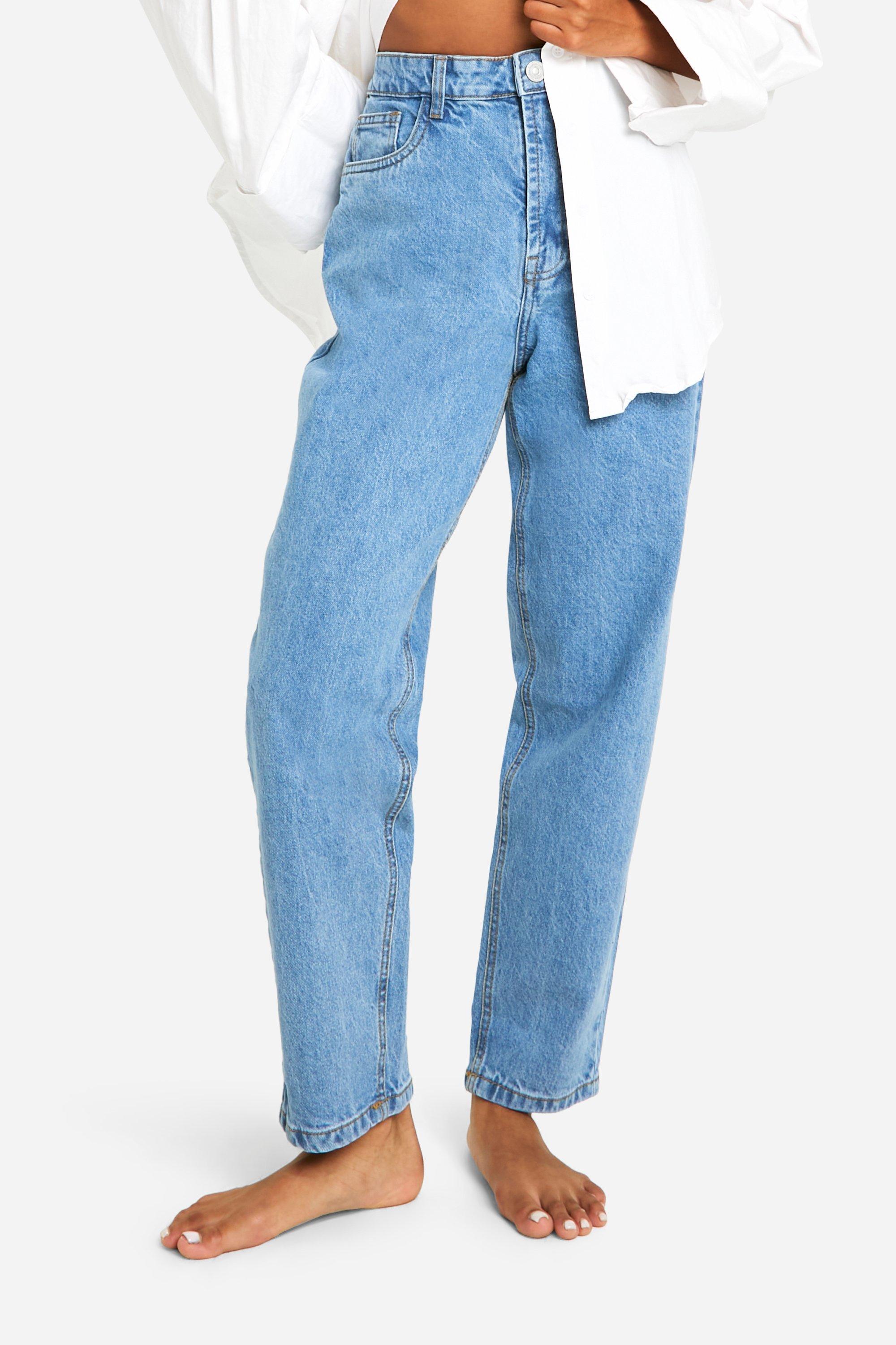 Mom jeans hot sale light blue